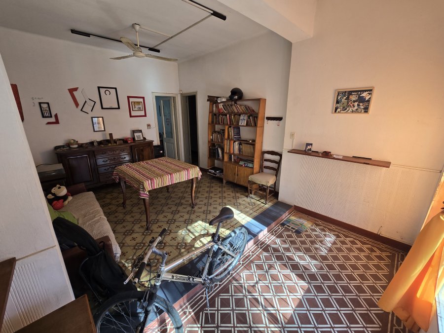 Casa en calle Nux de Paraná frente al Cae de 5 dormitorios