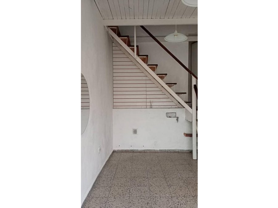 SE ALQUILA LOCAL COMERCIAL