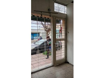 SE ALQUILA LOCAL COMERCIAL