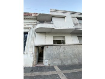 IMPORTANTE PROPIEDAD EN ALQUILER - PLENO CENTRO DE PARANA