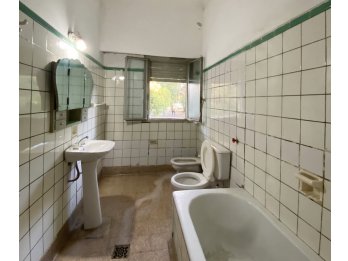 IMPORTANTE PROPIEDAD EN ALQUILER - PLENO CENTRO DE PARANA