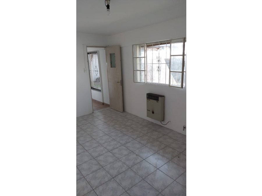🏡✨ **CASA INTERNA DE 1 DORMITORIO EN ALQUILER – CENTRO** ✨