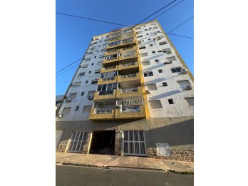 ALQUILER – Depto 3 dormitorios con cochera | Zona Casa de Go
