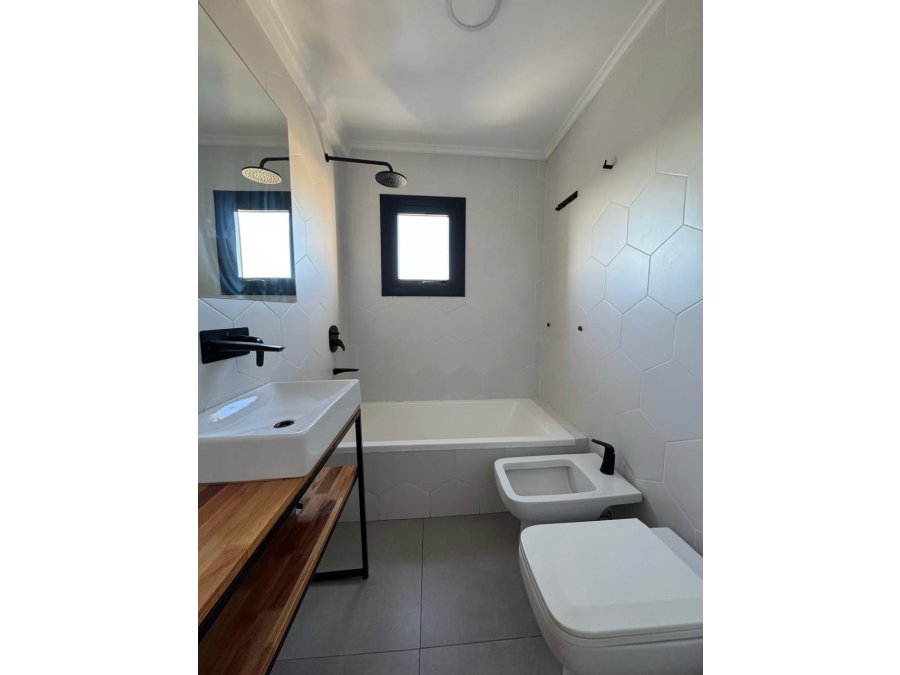 ALQUILER – Depto 3 dormitorios con cochera | Zona Casa de Go