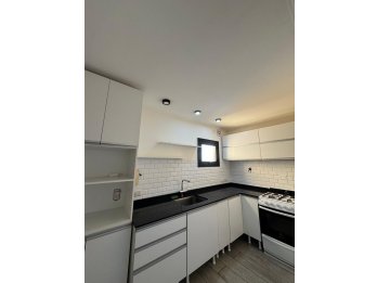 ALQUILER – Depto 3 dormitorios con cochera | Zona Casa de Go