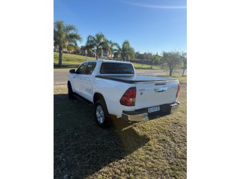 Vendo Hilux