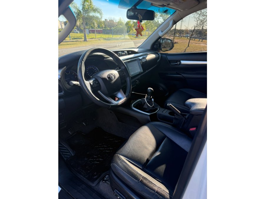 Vendo Hilux