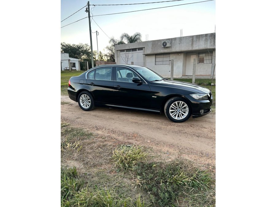 BMW 325I 2010