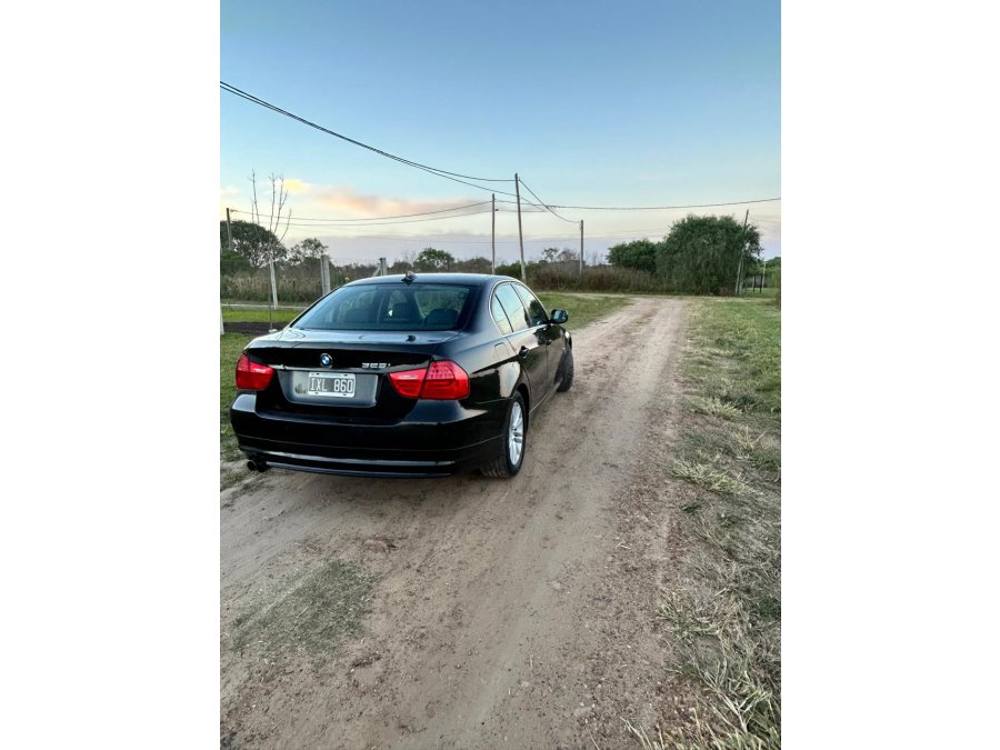 BMW 325I 2010