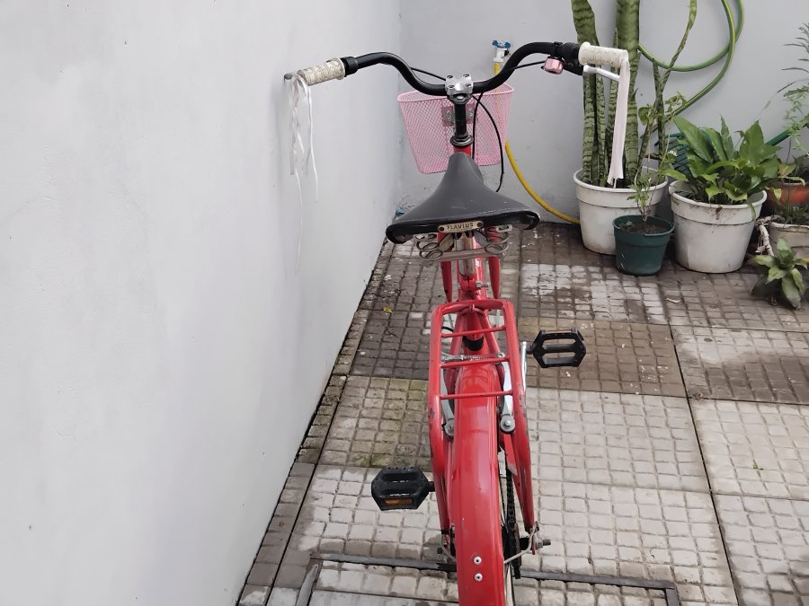 VENDÓ BICICLETA RODADO 20 PERFECTO ESTADO. ESCUCHO OFERTAS