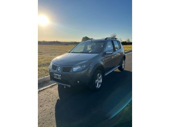 URGENTE VENDO SANDERO STEPWAY CON GNC 5ta