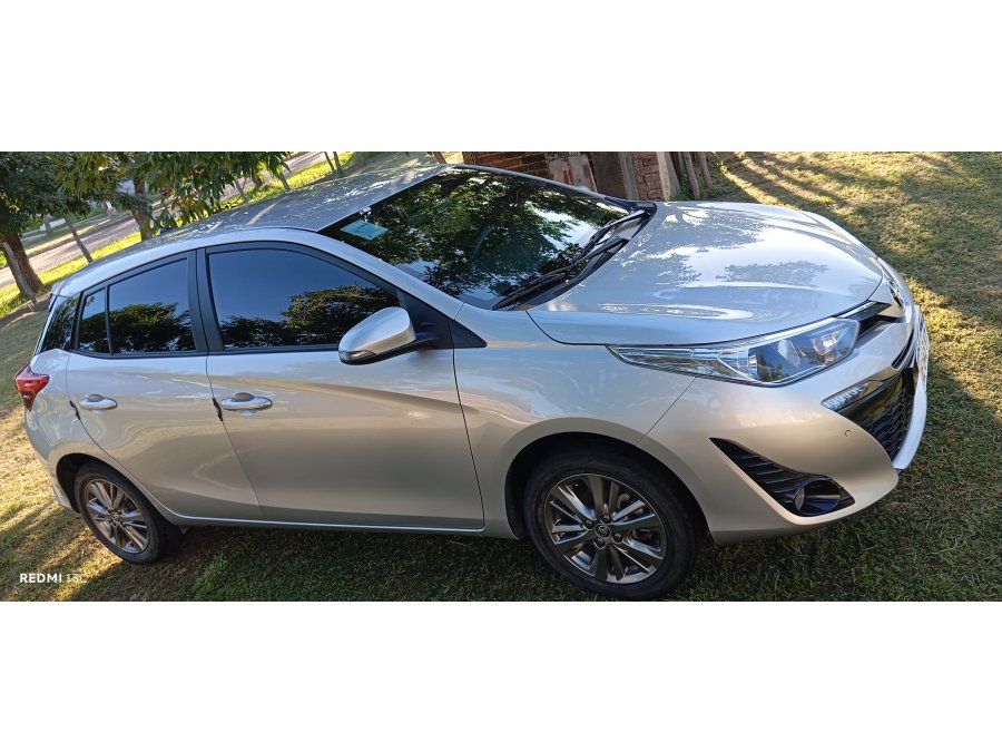 Vendo Yaris hermoso!!!