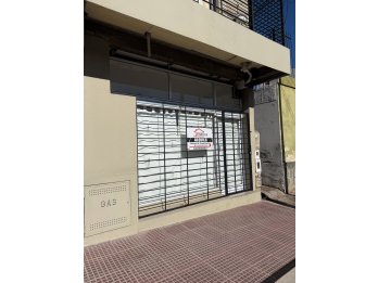 LOCAL COMERCIAL EN ALQUILER – LAPRIDA 839