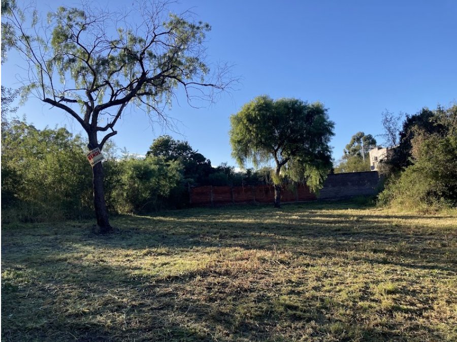 VENDO TERRENO ZONA GOLF