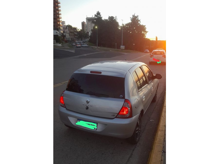 VENDO CLIO MIO DYNAMIC FULL 5 PUERTAS MODELO 2016