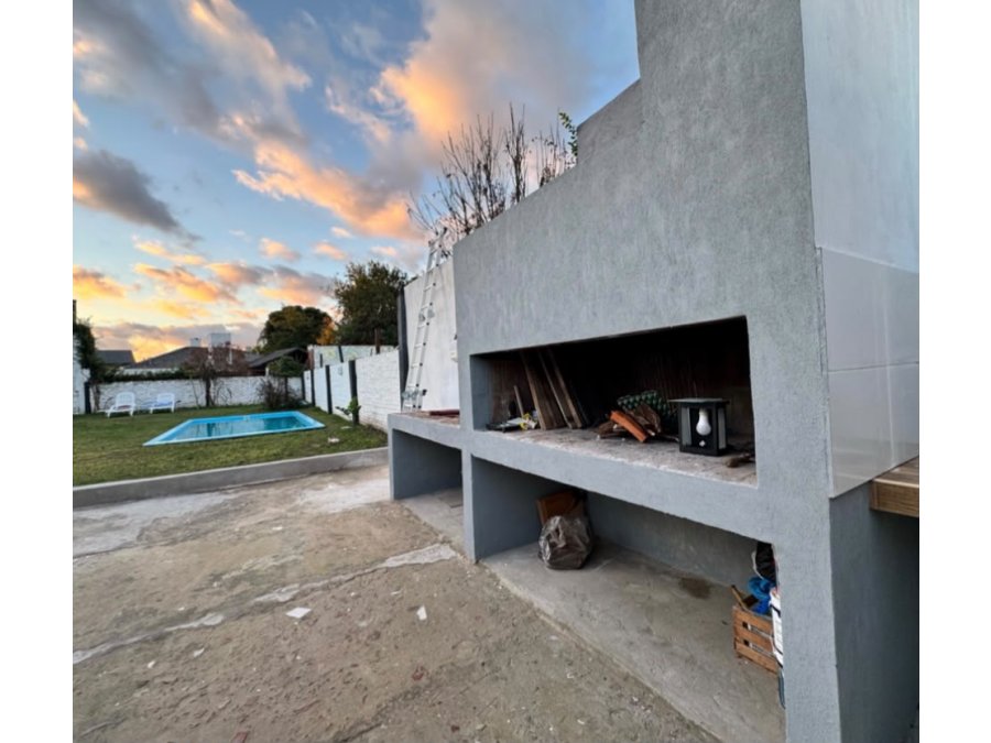 MODERNA CASA EN VENTA EN Paraná
