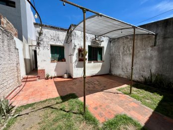 CASA CENTRICA. PANAMA 734