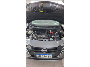 VENDO NISSAN VERSA 1.6 ADVANCE 2024 CON 10.000 KMS.
