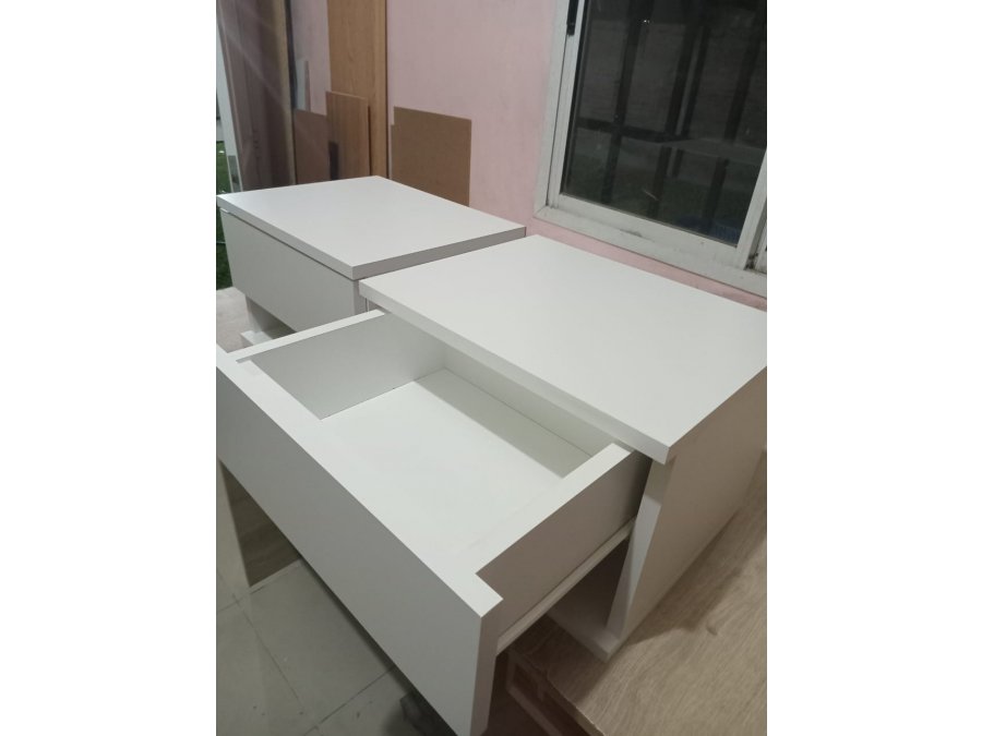 Mesas de luz flotantes nuevas $35.000 C/U