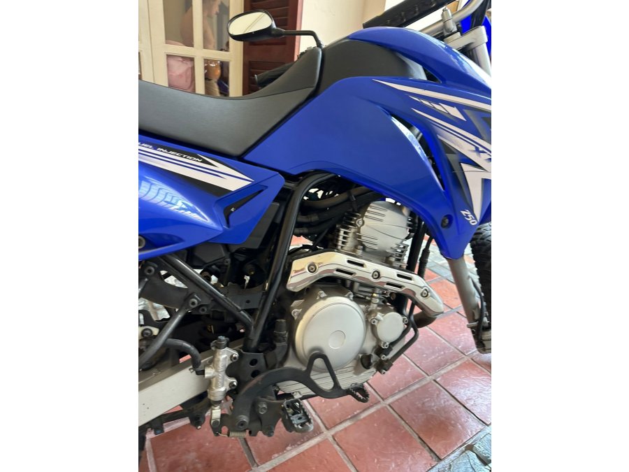 Vendo Yamaha YTZ 250cc 2011 20.000km unico