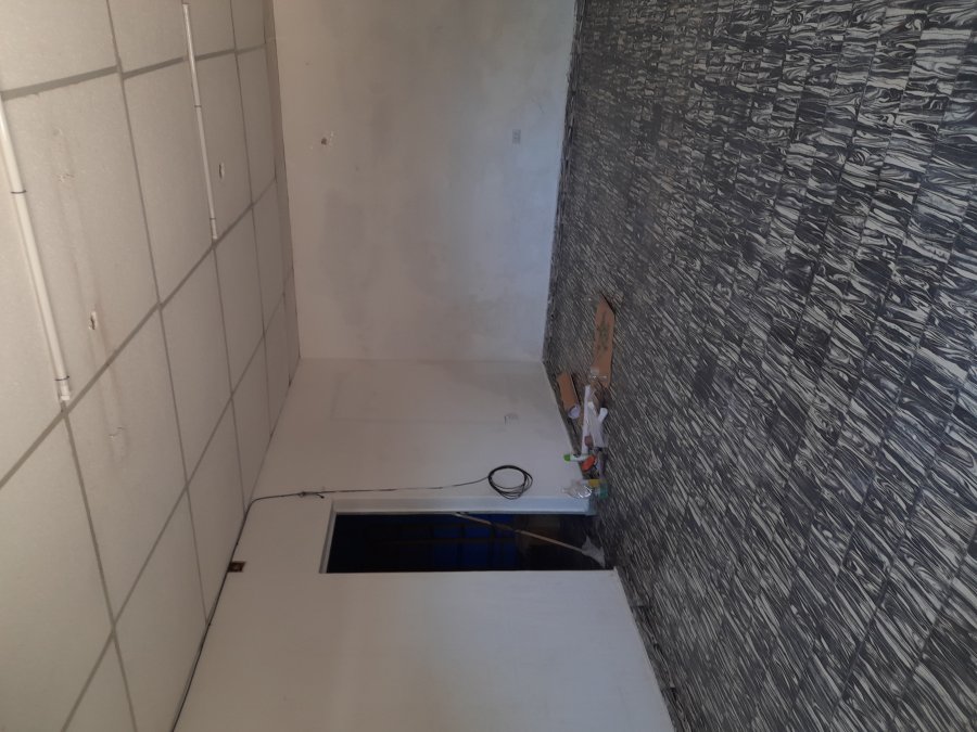 VENDO O PERMUTO COMPLEJO DE COCHERAS CENTRICAS