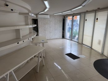 ALQUILO LOCAL COMERCIAL ZONA PARQUE URQUIZA