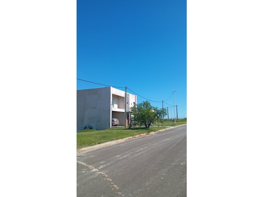 Ultimos lotes de 625 m2 en Oro Verde sobre asfalto!