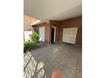 VENDO CASA CALLE FORMOSA. APTA CREDITO HIPOTECARIO