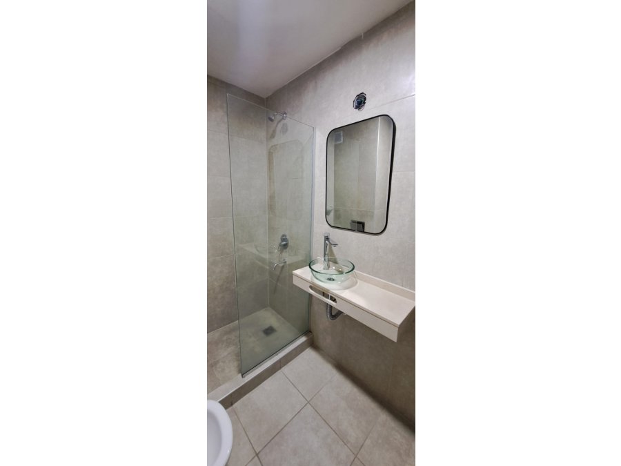 Venta Departamento 1 dormitorio con cochera Edificio Torreon
