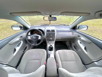 TOYOTA COROLLA XEI 2012