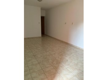 Alquilo amplio dpto y luminoso Ramírez y Cocrhane