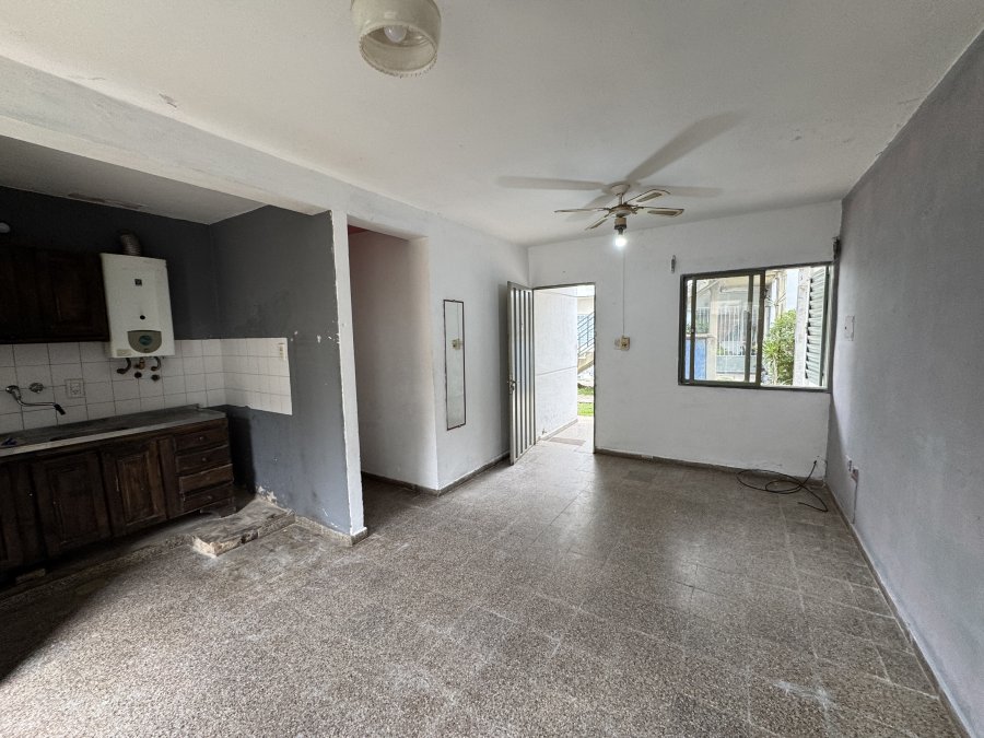 VENTA - DEPTO DE 2 DORMITORIOS - ZONA PARANA 20