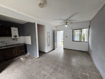 VENTA - DEPTO DE 2 DORMITORIOS - ZONA PARANA 20