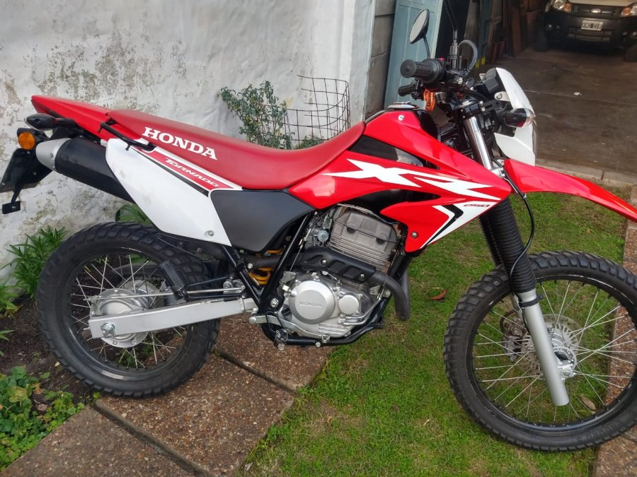 Vendo Honda Tornado 250