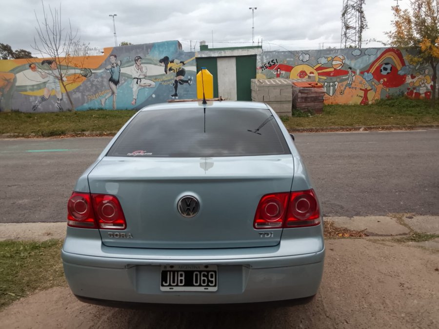Vendo Bora TDI 1.9 2011