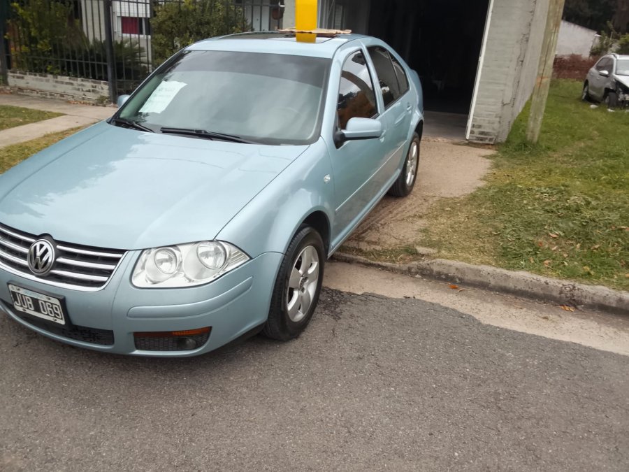 Vendo Bora TDI 1.9 2011