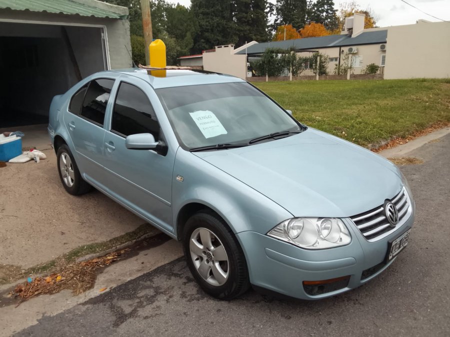 Vendo Bora TDI 1.9 2011