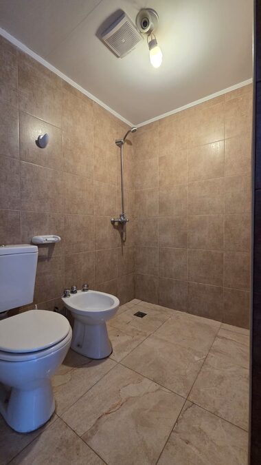 1 DORMITORIO CON COCHERA  - USO DE VIVIENDA U OFICINA - LA RIOJA Y LA PAZ