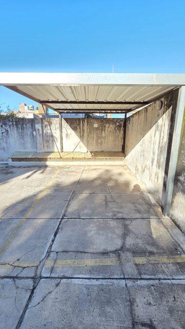 1 DORMITORIO CON COCHERA  - USO DE VIVIENDA U OFICINA - LA RIOJA Y LA PAZ