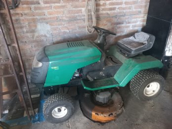 Tractor cortacésped 12.5 HP con plataforma de corte