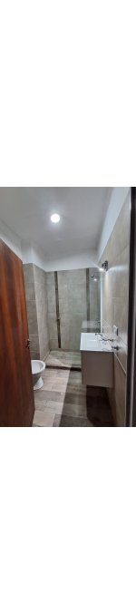 CASA EN ALQUILER - 3 HABITACIONES, 3 BAÑOS Y PILETA