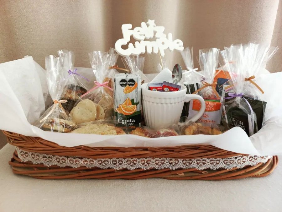 CAFE CON LECHE Desayunos y más
