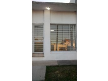 ALQUILER Local Blas Parera 783 ¡Excelente zona comercial!
