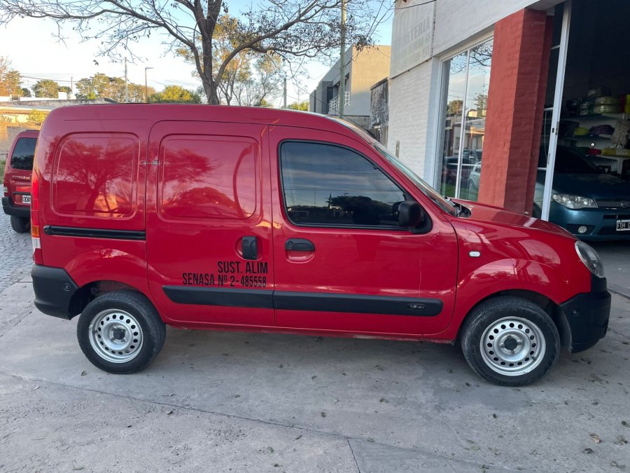 Kango furgon c/frio 149.000km. Vendo o permuto mayor-menor