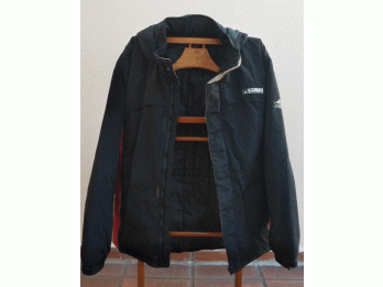 VENDO CAMPERA DE GABARDINA– EXCELENTE ESTADO
