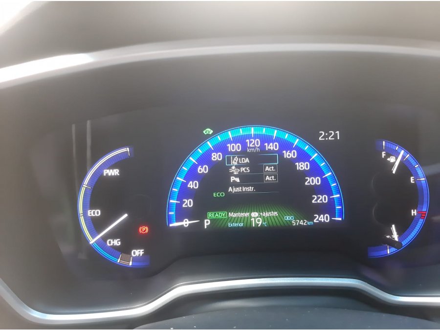 VENDO TOYOTA COROLLA SEG HYBRID 2020 CON 5742 KM
