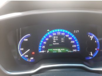 VENDO TOYOTA COROLLA SEG HYBRID 2020 CON 5742 KM