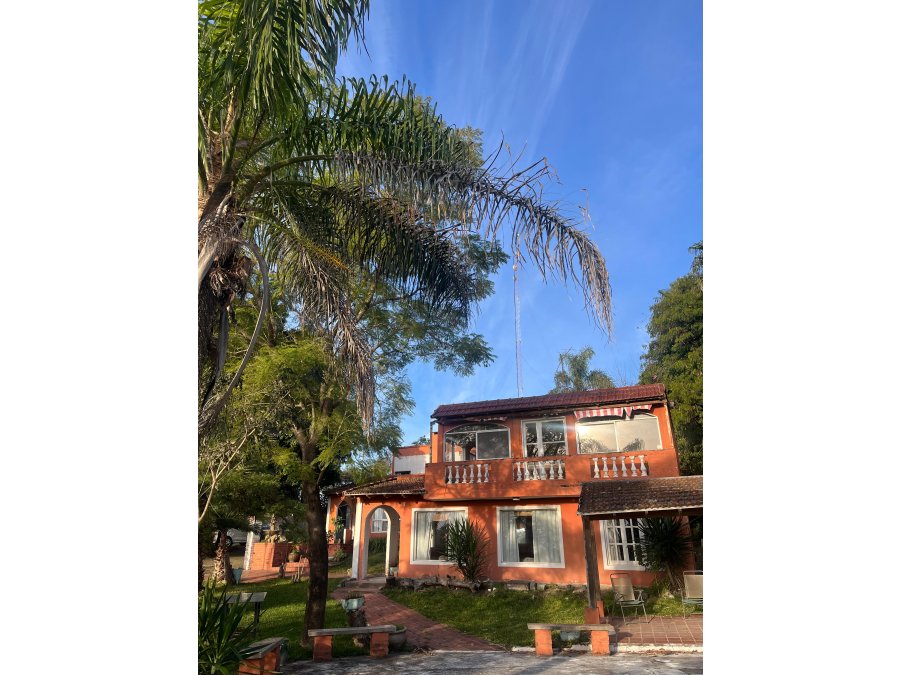 🏡✨ **AMPLIA CASA EN VENTA – B° PRIVADO COLINAS DEL GOLF** ✨
