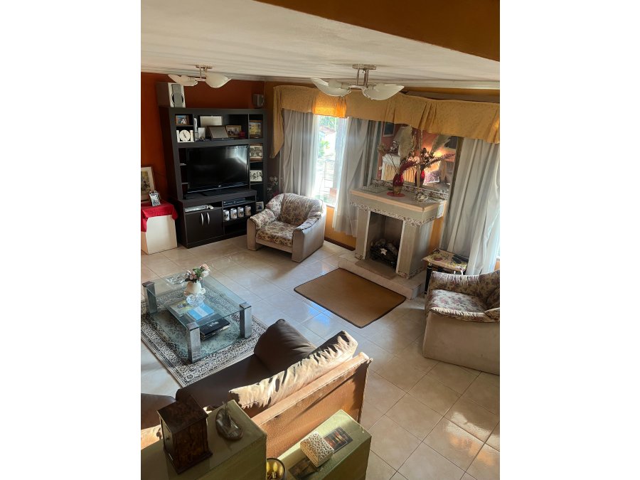 🏡✨ **AMPLIA CASA EN VENTA – B° PRIVADO COLINAS DEL GOLF** ✨