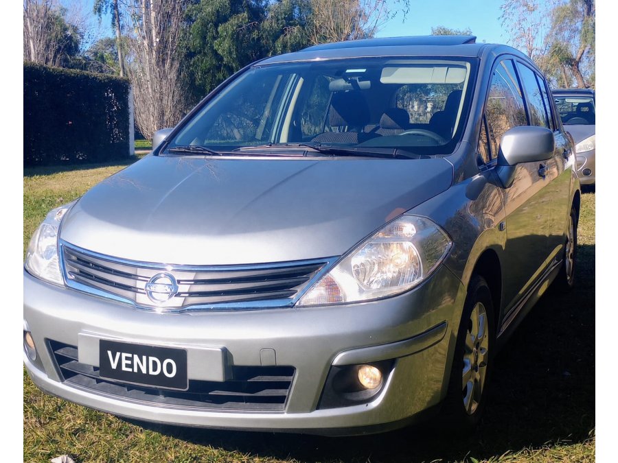 NISSAN TIIDA. 70mil km